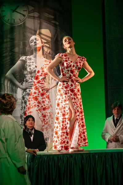 Szenenbild aus Elixier das Musical am Nordharzer Städtebund Theater